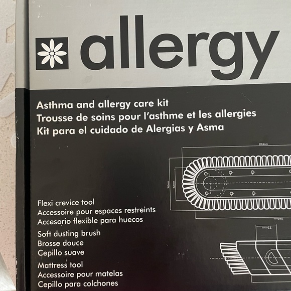 Dyson allergy kit New - Picture 3 of 6